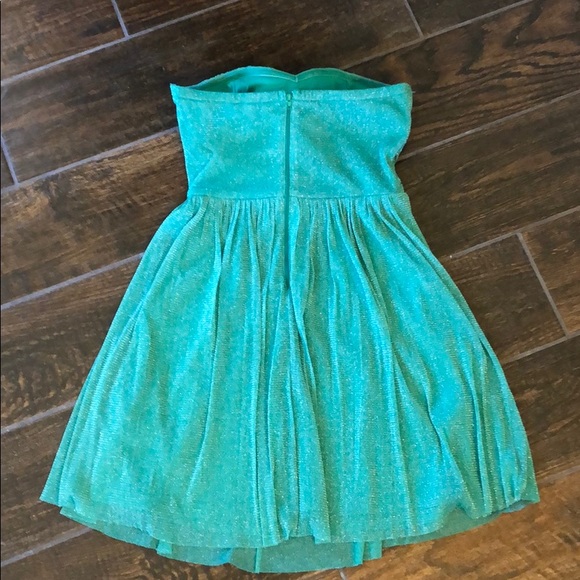 Semi Formal - Picture 3 of 3